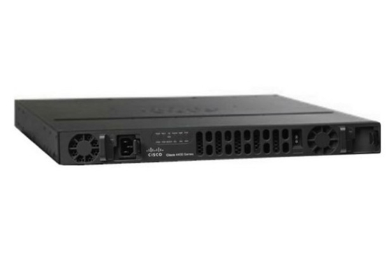ISR4431-V/K9 Cisco ISR 4431 (4GE,3NIM,8G FLASH,4G DRAM,VOIP) 500Mbps-1Gbps Portata di sistema, 4 porte WAN/LAN