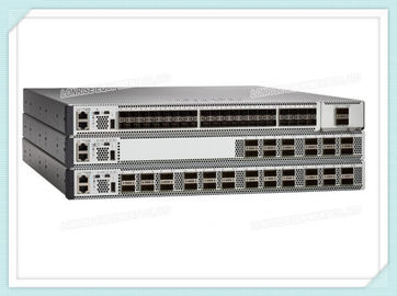 Cisco commuta gli elementi essenziali del commutatore del porto 10Gig del catalizzatore 9500 C9500-16X-E 16 deve ordinare la licenza del DNA