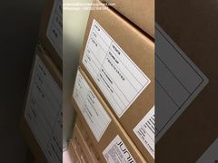 Switch Juniper Networks EX3400-24P a 24 porte con PoE 10/100/1000BASE, 4 porte SFP+ e 2 porte uplink QSFP+