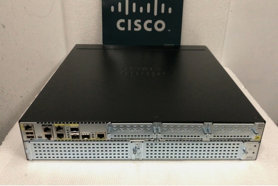 ISR4351-VSEC/K9 Cisco ISR 4351 Bundle With UC & Sec Lic PVDM4-64 CUBE-25 che supporta 3 slot per moduli di interfaccia di rete (NIM)