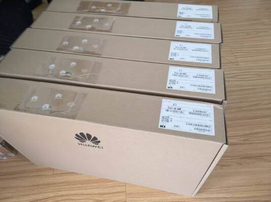 S5735-L24T4S-A-V2 porte 24*10/100/1000BASE-T, porte 4*GE SFP, corrente alternata