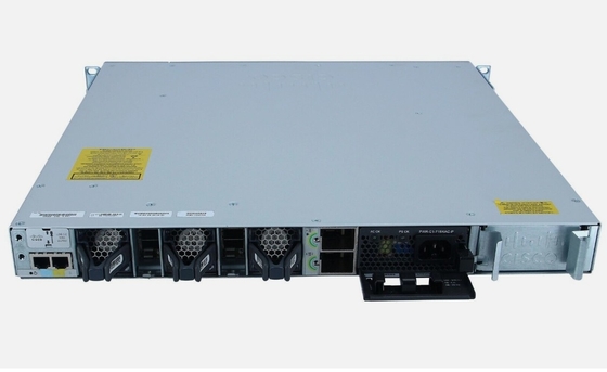 C9300-24T-E Switch di rete Cisco Ethernet Catalyst 9300 Solo dati a 24 porte
