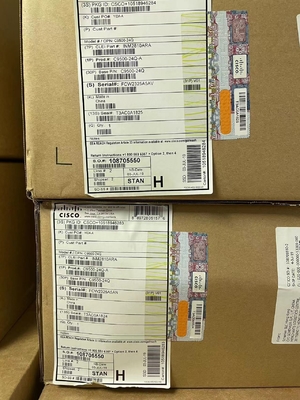 Switch Cisco Catalyst C9500-16X-E a 16 porte 10G con licenza NW Essentials