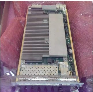Huawei UBBPe4, un componente chiave per l'elaborazione dei segnali in banda base, in grado di supportare GSM-R ed ELTE per applicazioni ferroviarie.