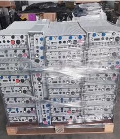 Ericsson Radio 2219 B1 Un'unità di radio macro esterna ad alte prestazioni per stazioni base cellulari che supporta più standard come GSM WCDMA e LTE