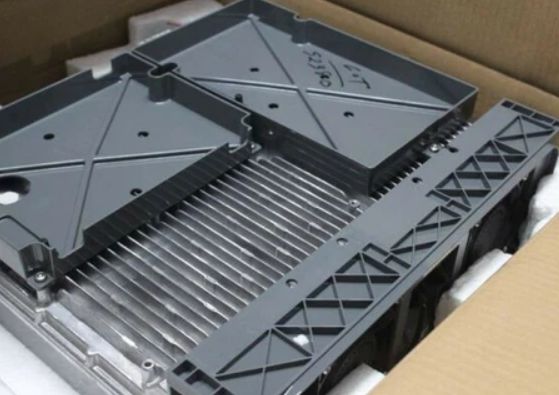 472181A FSMF (Flexible System Module Fabric), un'unità di controllo ed elaborazione della banda base per la stazione base Nokia Flexi Multiradio