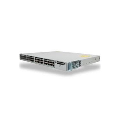 C9300L-48P-4G-E Catalizzatore 9300 48 porte 1G rame con collegamenti fissi 4x1G SFP PoE+ Network Essentials