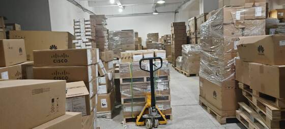 CE8850-SAN, switch Huawei CE8850, 32x100GE QSFP28/senza ventola di alimentazione