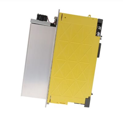 Modulo servoamplificatore FANUC A06B-6114-H207 SVM2-40/40i