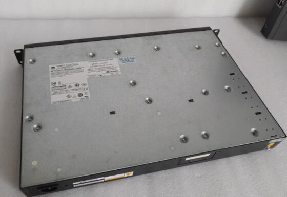 S5700-28P-LI-24S-BAT, switch Huawei S5700, 28xGig SFP/4x10/100/1000 o SFP/1 slot per batteria