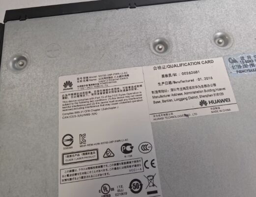 S5700-28P-LI-24S-BAT, switch Huawei S5700, 28xGig SFP/4x10/100/1000 o SFP/1 slot per batteria