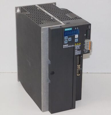 Siemens 6SL3210-5FE13-5UA0 SINAMICS V90 Servo Drive con potenza di 3,5 kW, ingresso 380-480 V AC e protezione IP20