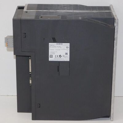 Siemens 6SL3210-5FE13-5UA0 SINAMICS V90 Servo Drive con potenza di 3,5 kW, ingresso 380-480 V AC e protezione IP20