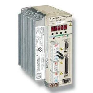 Servoazionamento Yaskawa SGDH-10DE-OY Sigma-II 1kW 400V