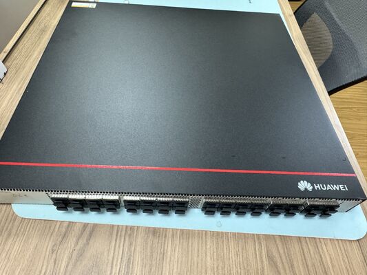 Switch per Data Center CE8875-24BQ8DQ-B, 24x200GE QSFP56, 8x400GE QSFP-DD, 16Tbps, 2400Mpps, Gestito