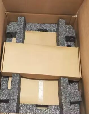 Brocade BR-DCX8518-B-0001 Switch direttore backbone DCX 8510-8 SAN, 10,2 Tbps, 16G FC, pacchetto aziendale