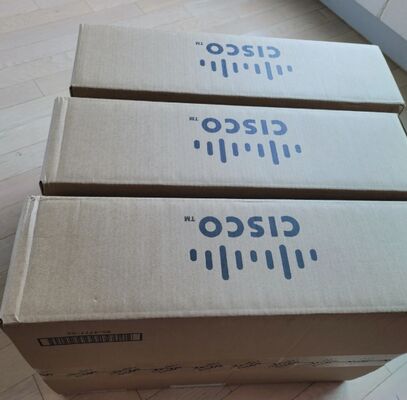 Switch gestito Gigabit Layer 3 C9200L-24T-4G-E, 24 porte RJ45 1G, 4 uplink SFP 1G, switch di accesso enterprise