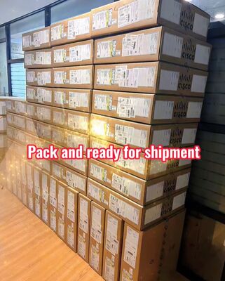 Switch gestito Gigabit Layer 3 C9200L-24T-4G-E, 24 porte RJ45 1G, 4 uplink SFP 1G, switch di accesso enterprise