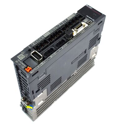 Mitsubishi MR-J4-10B amplificatore servo azionamento a corrente alternata da 0,1 kW SSCNET III/H Controllo industriale
