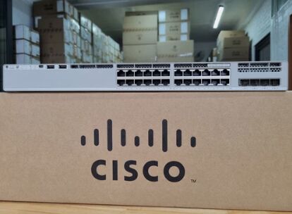 Nuovo switch gestito PoE+ Gigabit C9200L-24P-4G-A a 24 porte, uplink SFP 4x1G, Network Advantage, budget PoE 600W