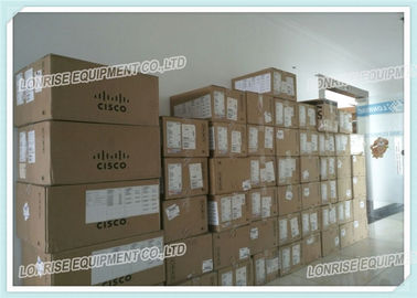 N9K-C93180YC-FX Cisco Switch Nexus 9000 Serie con porte unificate 48p 1/10G/25G SFP+ è un switch 1RU con latenza inferiore a 1 microsecondo