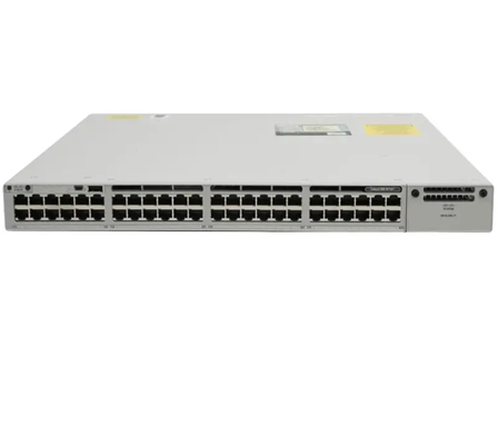 C9300-48P-E Catalyst 9300 48 porte 1G rame con uplink modulari PoE+ Network Essentials