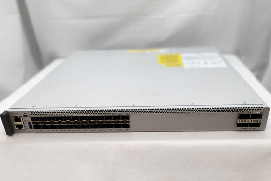 Switch Cisco C9500-24Y4C-A Catalyst 9500 a 24 porte 25G e 4 porte 100G