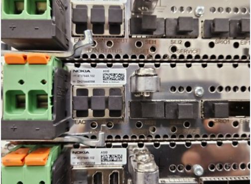 473764A (ASIB) è un'unità di elaborazione baseband Nokia AirScale che supporta reti 2G, 3G, 4G e 5G